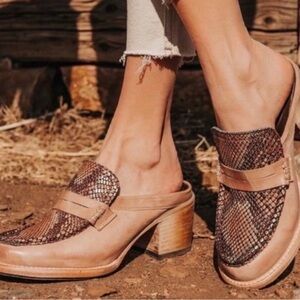 Free Bird Collins Mule Clog Women’s 9 Pink Snakeskin Leather Block Heel Loafer